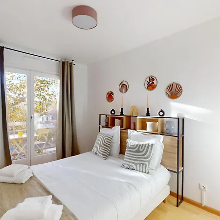 L'edenhome 1 Parking Апартаменти